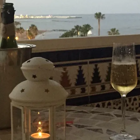 Luxury Beachfront In Costa Apartment *