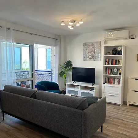 Luxury Beachfront In Costa Apartamento